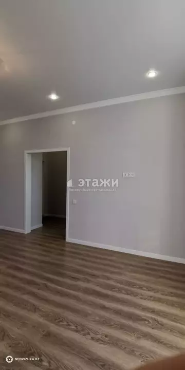 1-комнатная квартира, этаж 3 из 10, 42 м²