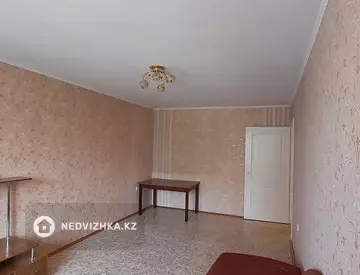 2-комнатная квартира, этаж 3 из 5, 57 м²