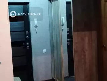 5-комнатная квартира, этаж 4 из 5, 98 м²