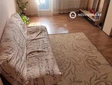 2-комнатная квартира, этаж 4 из 5, 53 м²