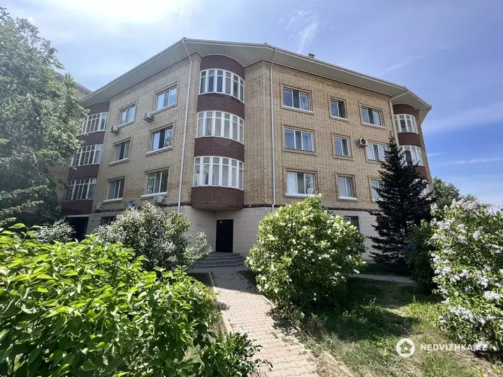 204 м², Офисное помещение, этаж 1 из 4, в жилом доме, 204 м², изображение - 1