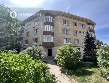 Офисное помещение, этаж 1 из 4, в жилом доме, 204 м²