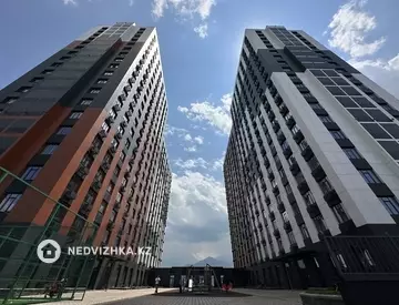 2-комнатная квартира, этаж 13 из 19, 80 м²