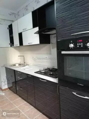 2-комнатная квартира, этаж 4 из 9, 55 м²