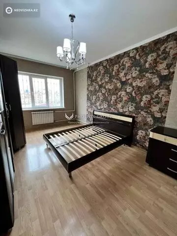 4-комнатная квартира, этаж 6 из 9, 101 м²