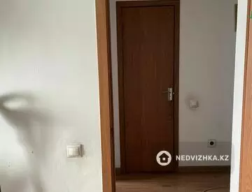 1-комнатная квартира, этаж 2 из 12, 47 м²