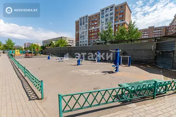 2-комнатная квартира, этаж 3 из 6, 51 м²