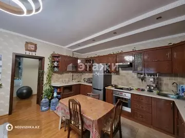 3-комнатная квартира, этаж 27 из 36, 91 м²