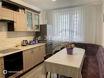 2-комнатная квартира, этаж 8 из 13, 60 м²