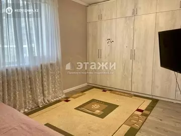 2-комнатная квартира, этаж 8 из 13, 60 м²