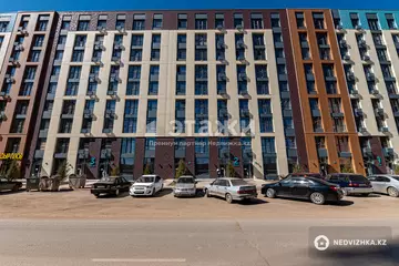 4-комнатная квартира, этаж 8 из 8, 158 м²