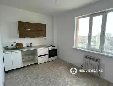 3-комнатная квартира, этаж 16 из 18, 90 м², на длительный срок