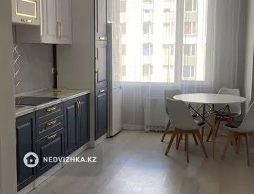 2-комнатная квартира, этаж 4 из 9, 55 м², на длительный срок