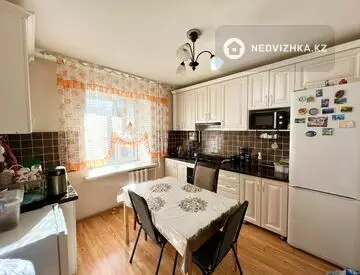 2-комнатная квартира, этаж 8 из 10, 66 м²