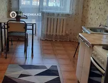 1-комнатная квартира, этаж 3 из 9, 44 м²