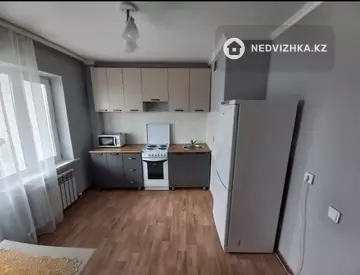 70 м², 2-комнатная квартира, этаж 1 из 25, 70 м², на длительный срок, изображение - 1