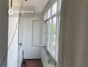 1-комнатная квартира, этаж 1 из 5, 40 м², на длительный срок