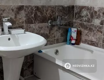 4-комнатная квартира, этаж 3 из 5, 75 м²