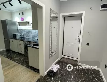 45 м², 1-комнатная квартира, этаж 1 из 10, 45 м², посуточно, изображение - 10