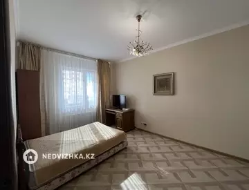 1-комнатная квартира, этаж 3 из 9, 38 м²