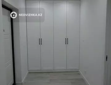 70 м², 2-комнатная квартира, этаж 2 из 12, 70 м², изображение - 0