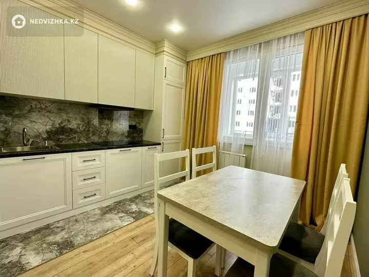 40 м², 2-комнатная квартира, этаж 3 из 12, 40 м², изображение - 1