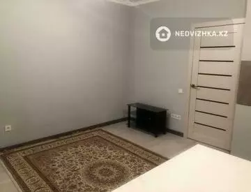 1-комнатная квартира, этаж 2 из 9, 49 м²