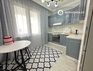 1-комнатная квартира, этаж 7 из 16, 42 м²