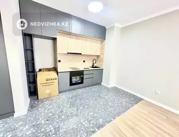 2-комнатная квартира, этаж 2 из 12, 40 м²