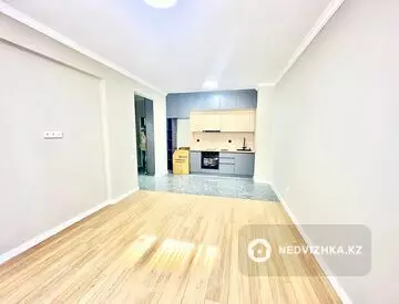 2-комнатная квартира, этаж 2 из 12, 40 м²