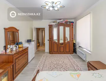 2-комнатная квартира, этаж 1 из 12, 55 м²