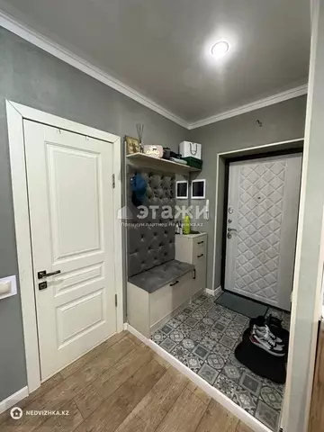 3-комнатная квартира, этаж 21 из 23, 57 м²