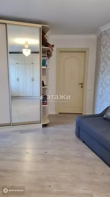 5-комнатная квартира, этаж 2 из 9, 110 м²