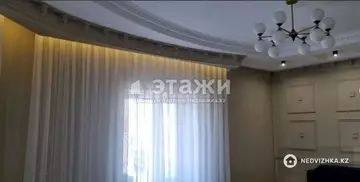 4-комнатная квартира, этаж 4 из 4, 215 м²