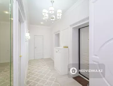 3-комнатная квартира, этаж 6 из 4, 100 м²