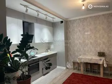 1-комнатная квартира, этаж 4 из 10, 50 м²