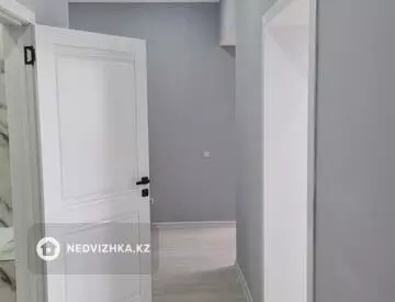 2-комнатная квартира, этаж 6 из 9, 64 м²