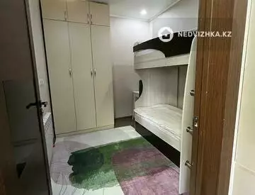 3-комнатная квартира, этаж 10 из 5, 50 м²