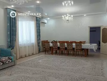 3-комнатная квартира, этаж 5 из 5, 140 м²