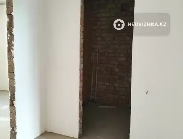 2-комнатная квартира, этаж 8 из 10, 56 м²