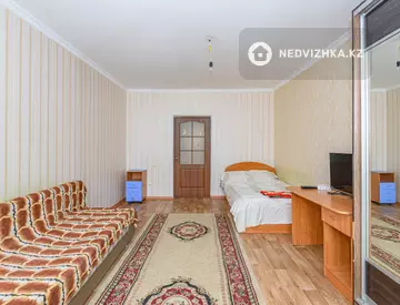 1-комнатная квартира, этаж 3 из 10, 46 м²