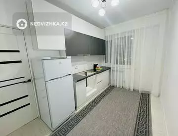 3-комнатная квартира, этаж 8 из 10, 75 м²