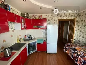 1-комнатная квартира, этаж 4 из 10, 35 м²