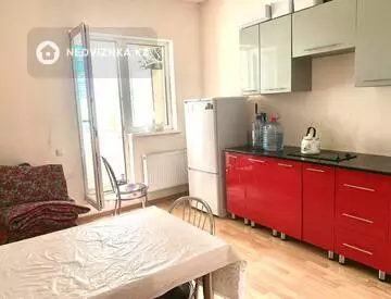 1-комнатная квартира, этаж 2 из 7, 40 м²