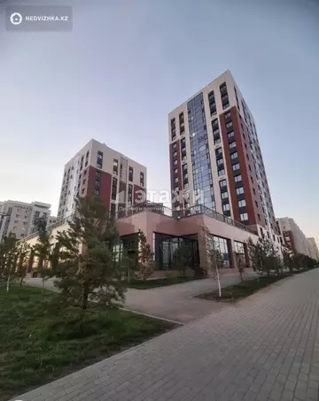 1-комнатная квартира, этаж 4 из 16, 40 м²