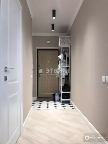 1-комнатная квартира, этаж 10 из 22, 42 м²