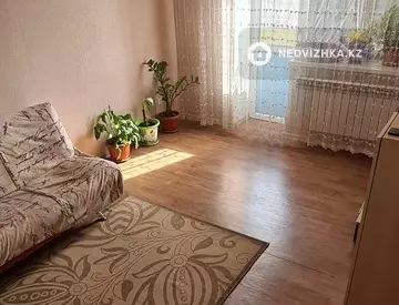 2-комнатная квартира, этаж 4 из 5, 53 м²