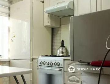 55.4 м², 3-комнатная квартира, этаж 2 из 5, 55 м², изображение - 5