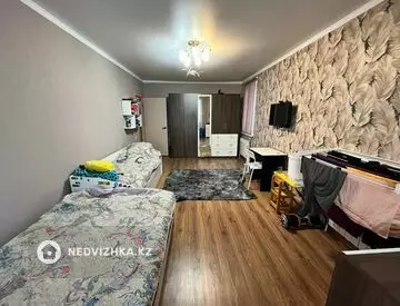 1-комнатная квартира, этаж 9 из 24, 51 м²