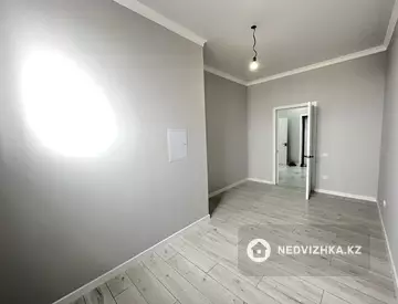 4-комнатная квартира, этаж 7 из 8, 160 м²